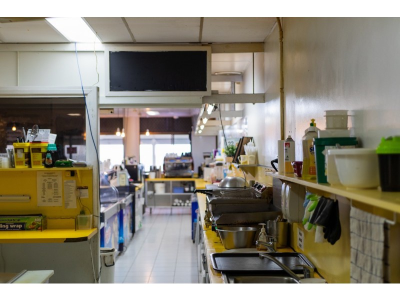 2/77 Redcliffe Parade, Redcliffe QLD 4020