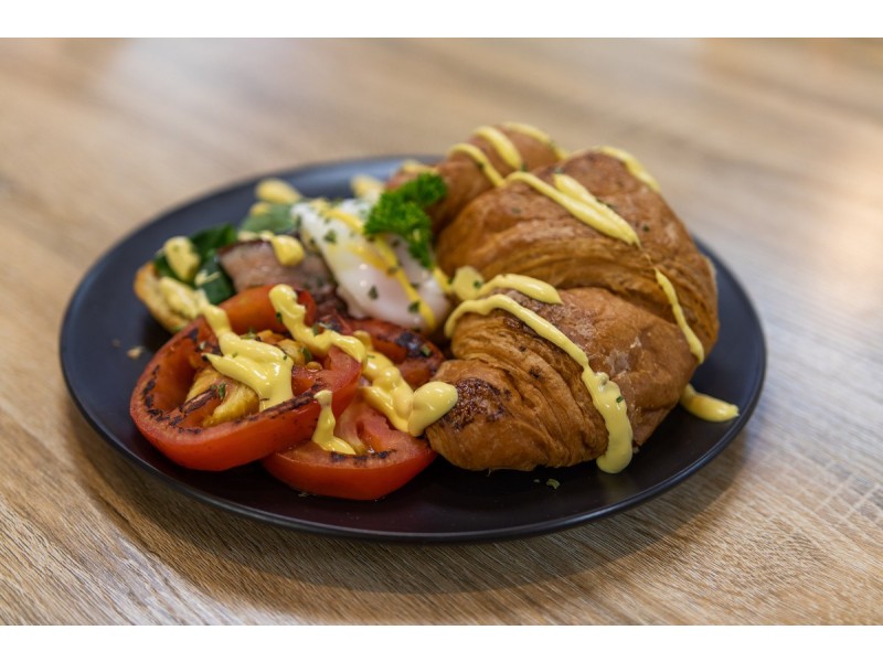 2/77 Redcliffe Parade, Redcliffe QLD 4020