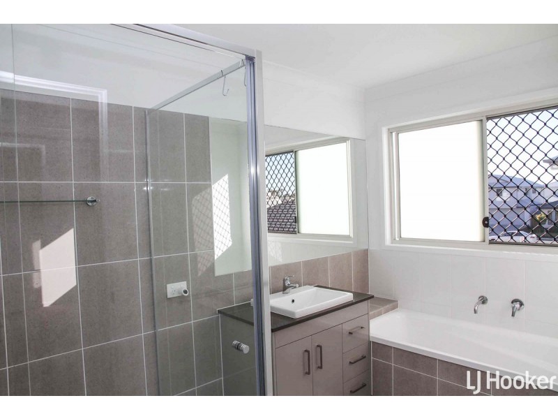 14 Apollo Street, Newport QLD 4020