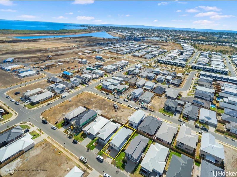 14 Apollo Street, Newport QLD 4020