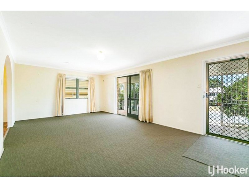 19 Thomas Street, Clontarf QLD 4019