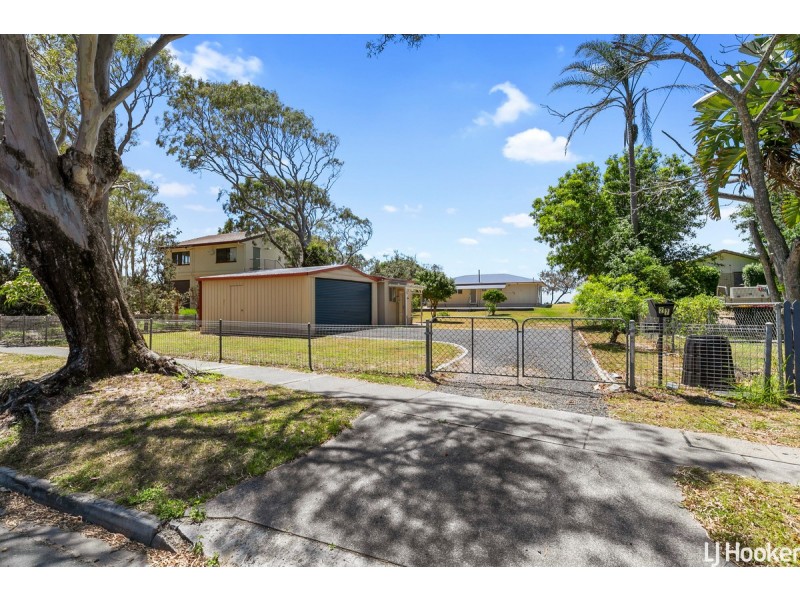 27 Biggs Avenue, Beachmere QLD 4510