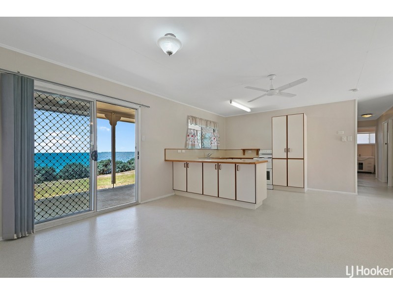 27 Biggs Avenue, Beachmere QLD 4510
