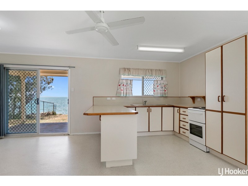 27 Biggs Avenue, Beachmere QLD 4510