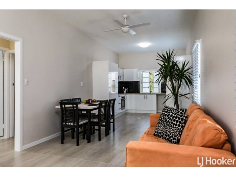 482 Oxley Avenue, Redcliffe QLD 4020