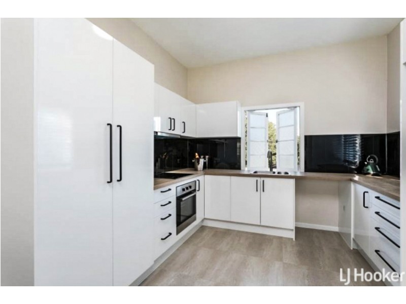 482 Oxley Avenue, Redcliffe QLD 4020