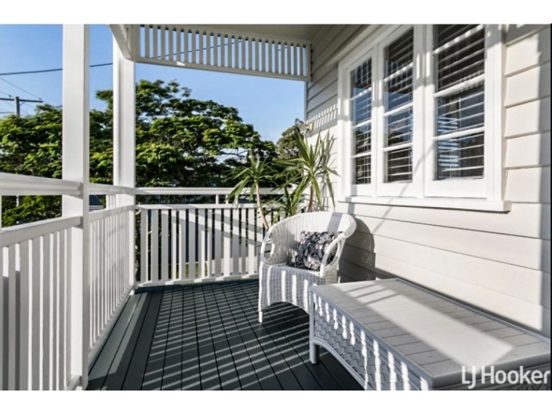 482 Oxley Avenue, Redcliffe QLD 4020