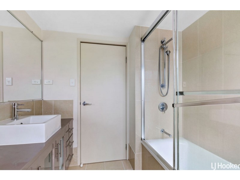 4/11 Dix Street, Redcliffe QLD 4020