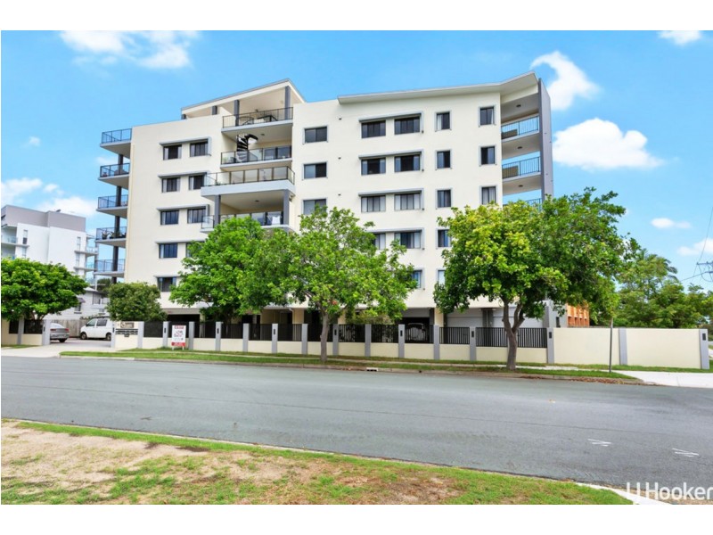 4/11 Dix Street, Redcliffe QLD 4020