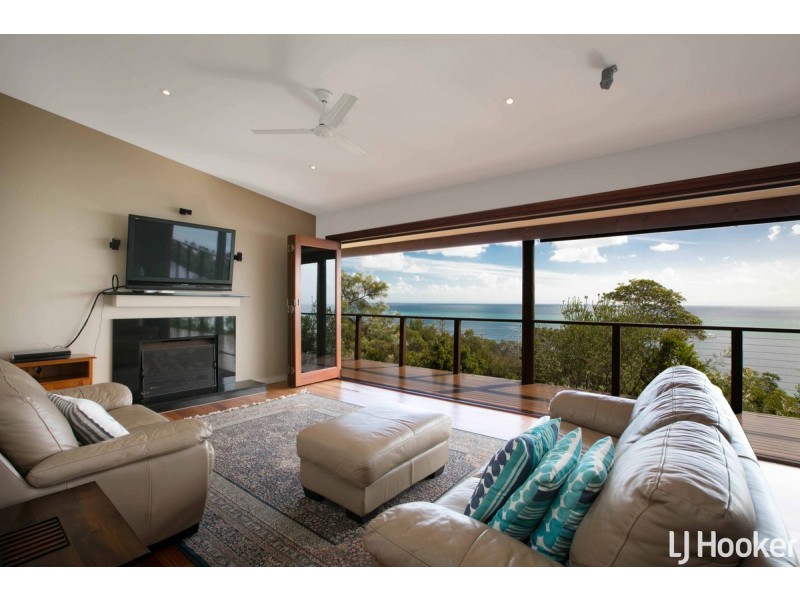 13 Trochus Place, Tangalooma QLD 4025