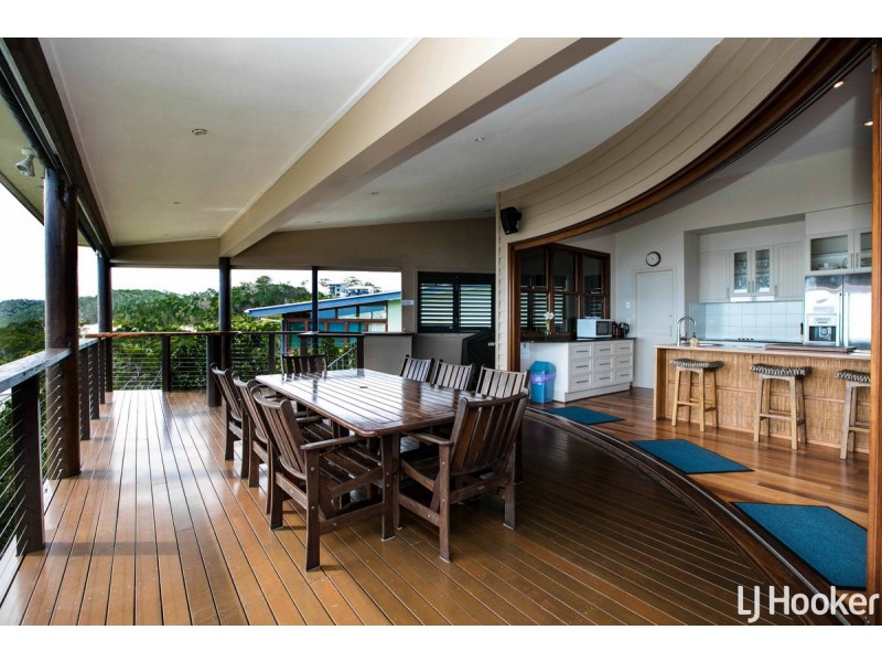 13 Trochus Place, Tangalooma QLD 4025