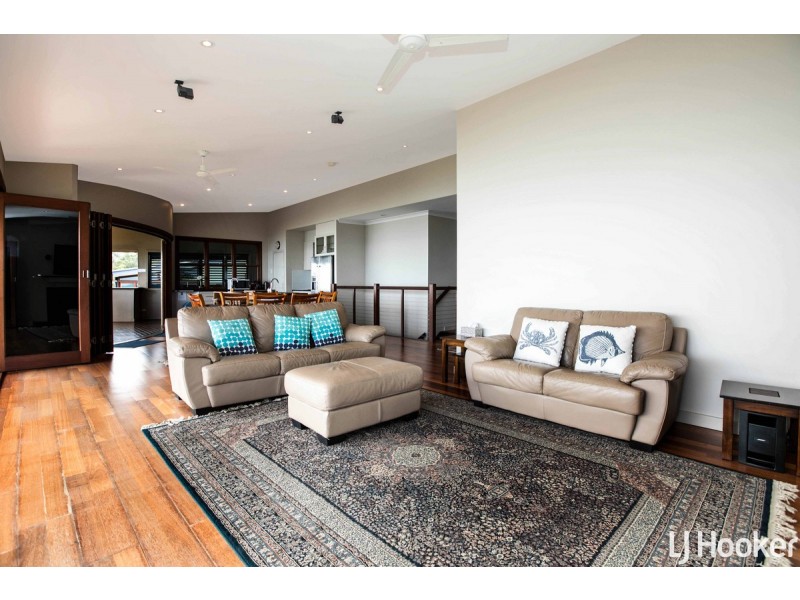 13 Trochus Place, Tangalooma QLD 4025