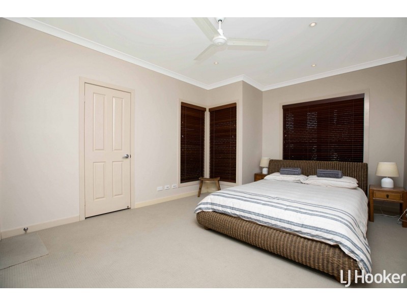 13 Trochus Place, Tangalooma QLD 4025