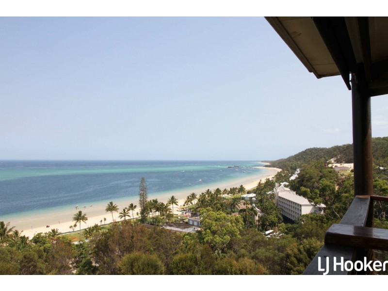 13 Trochus Place, Tangalooma QLD 4025