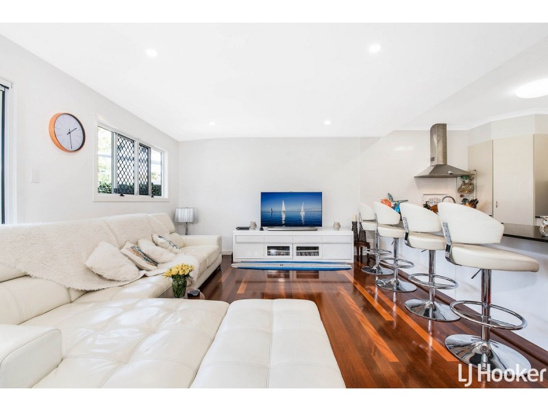 22 Turner Street, Scarborough QLD 4020