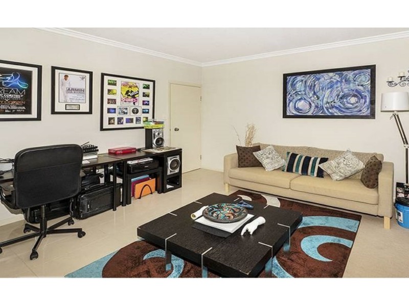 2/1-3 Sydney Street, Redcliffe QLD 4020
