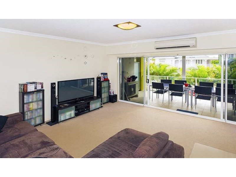 2/1-3 Sydney Street, Redcliffe QLD 4020