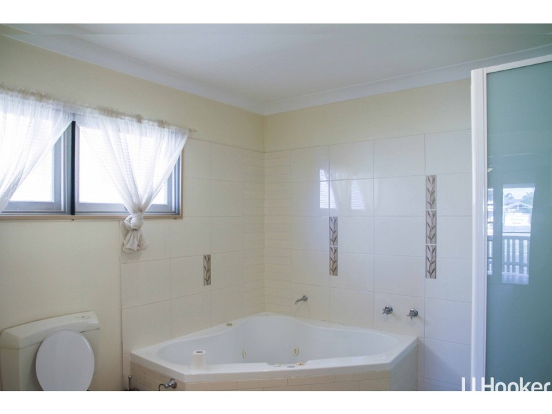 16 MacDonnell Road, Margate QLD 4019