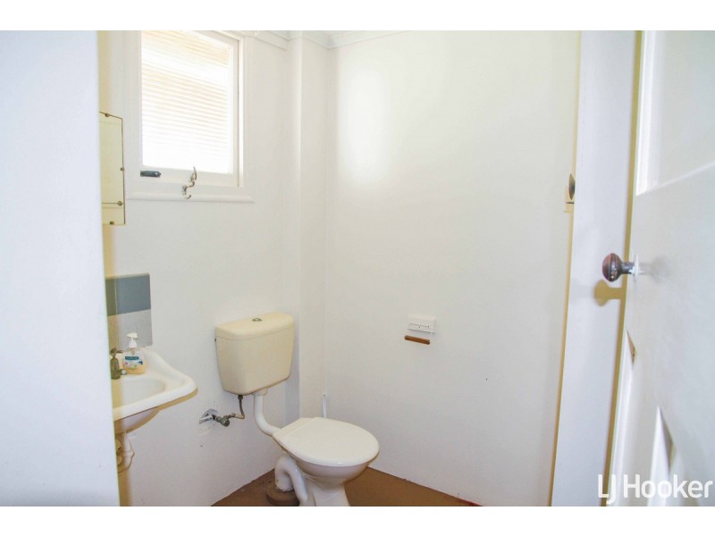 16 MacDonnell Road, Margate QLD 4019