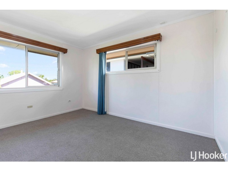 1 Langdon Avenue, Margate QLD 4019