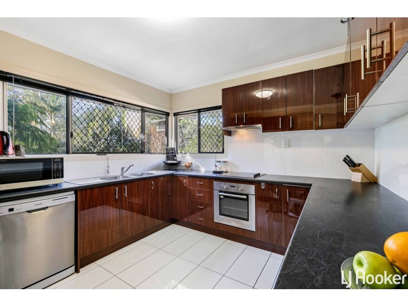 12 Porter Street, Redcliffe QLD 4020