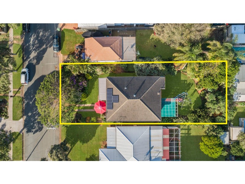 23 Queen Street, Scarborough QLD 4020