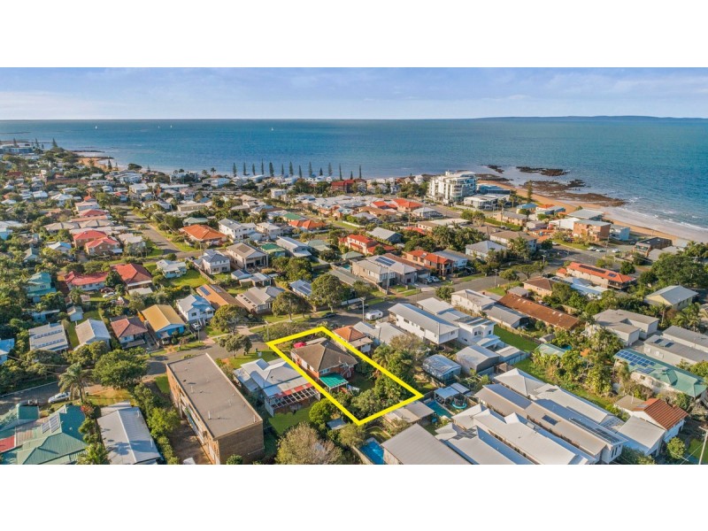 23 Queen Street, Scarborough QLD 4020