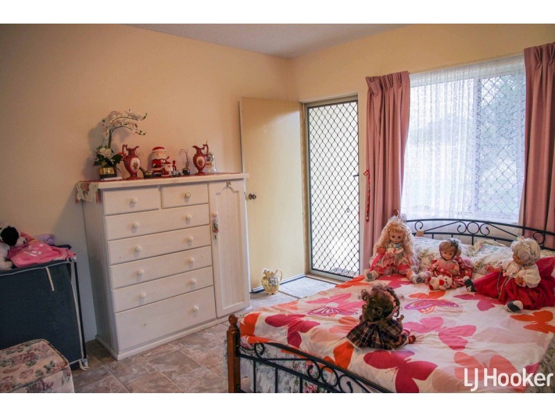 1/24 Silvyn Street, Redcliffe QLD 4020