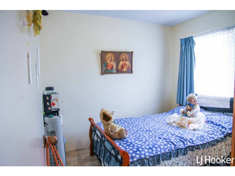 1/24 Silvyn Street, Redcliffe QLD 4020