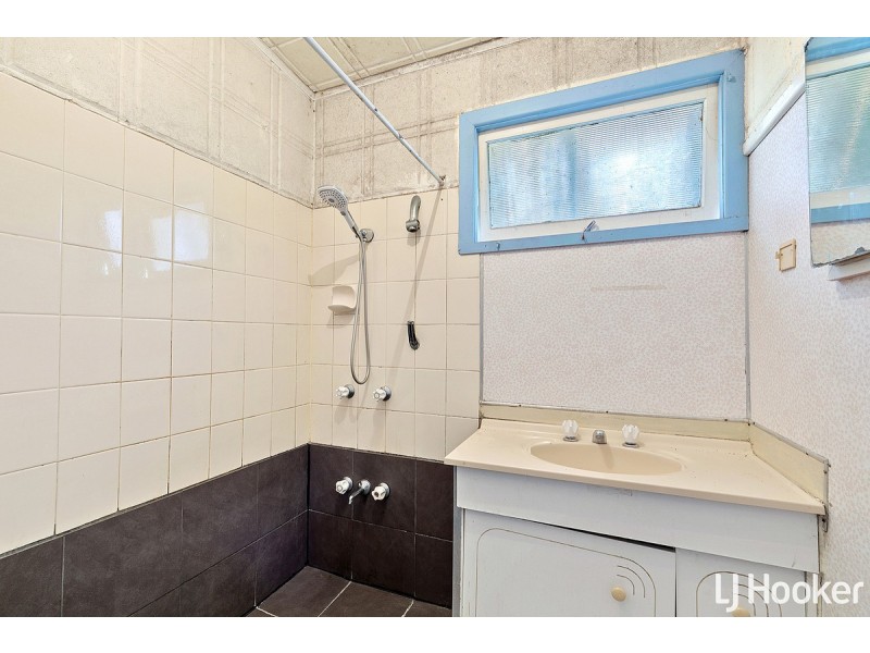 4 Crew Street, Deception Bay QLD 4508