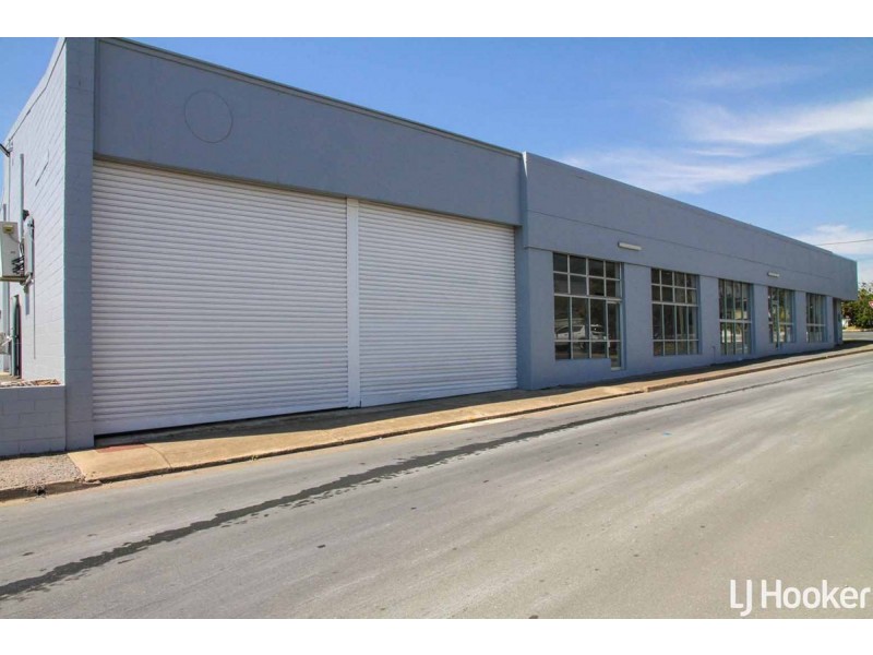 228 Anzac Avenue, Kippa-ring QLD 4021