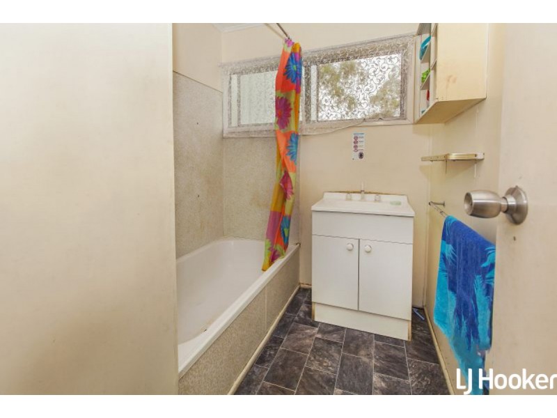24 Central Avenue, Deception Bay QLD 4508