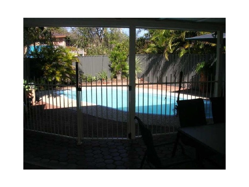 17 Kalimna Drive, Clontarf QLD 4019