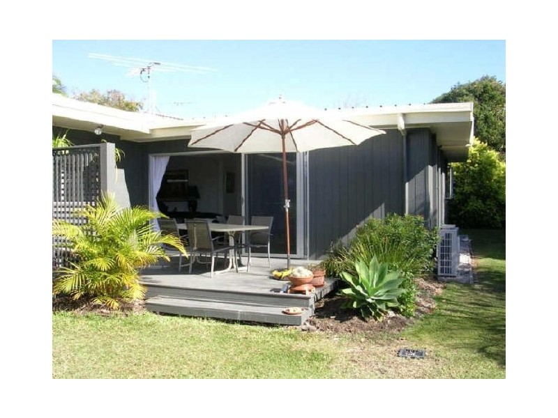 17 Kalimna Drive, Clontarf QLD 4019