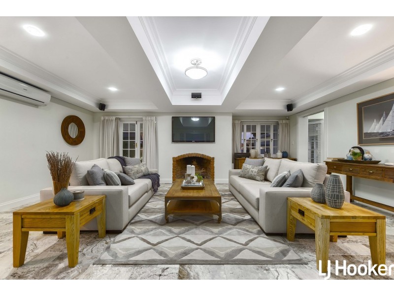 56 Australia Court, Newport QLD 4020