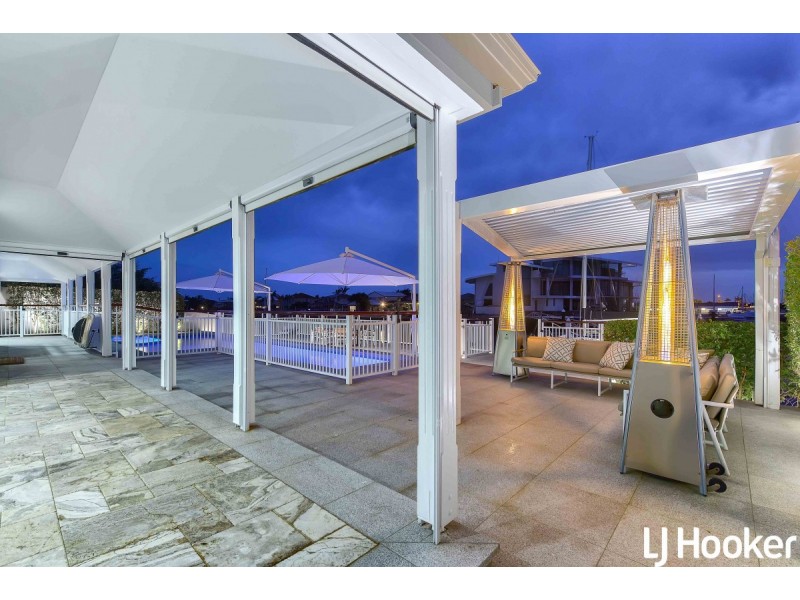 56 Australia Court, Newport QLD 4020