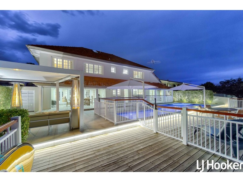 56 Australia Court, Newport QLD 4020