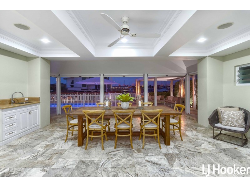 56 Australia Court, Newport QLD 4020