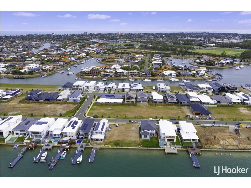 39 Quay Circuit, Newport QLD 4020