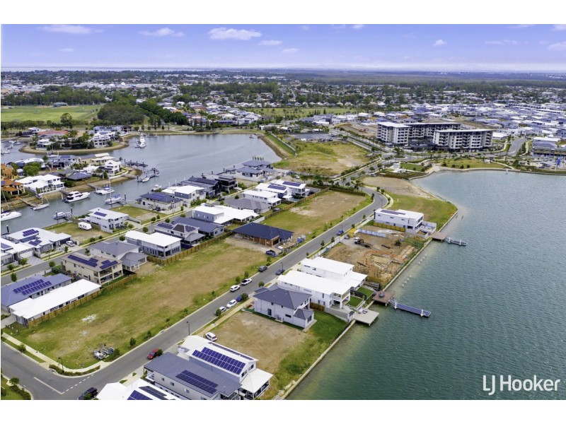 39 Quay Circuit, Newport QLD 4020