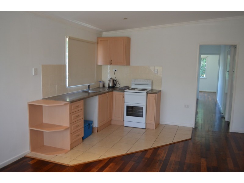 2/2 Short Street, Woody Point QLD 4019