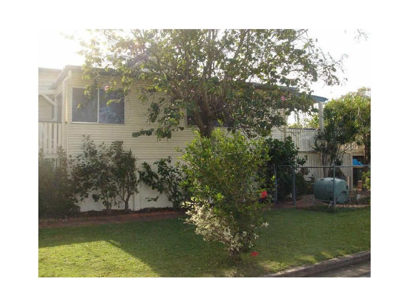 18 View Street, Woody Point QLD 4019