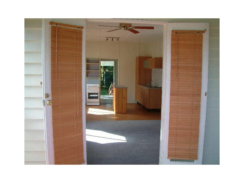 192 Scarborough Road, Scarborough QLD 4020