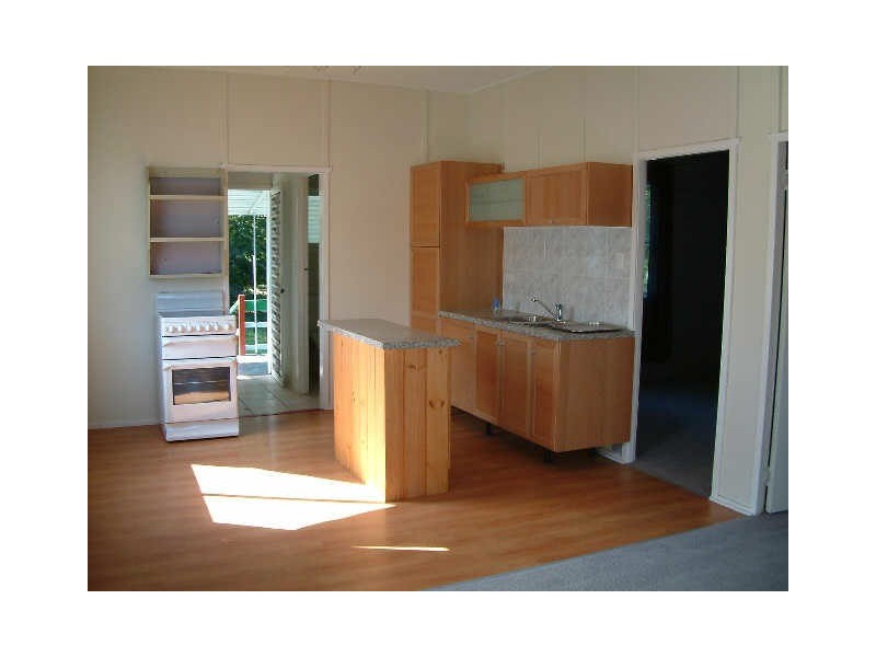 192 Scarborough Road, Scarborough QLD 4020