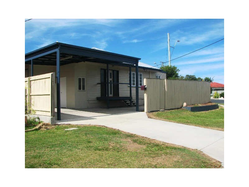 2 Bradley Road, Clontarf QLD 4019