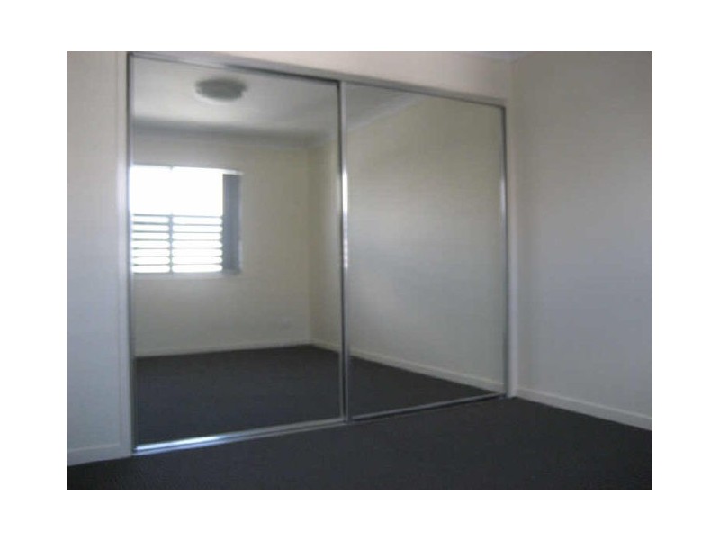 2/96 Turner Street, Scarborough QLD 4020