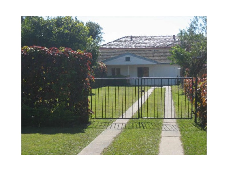 10 Donkin Street, Scarborough QLD 4020