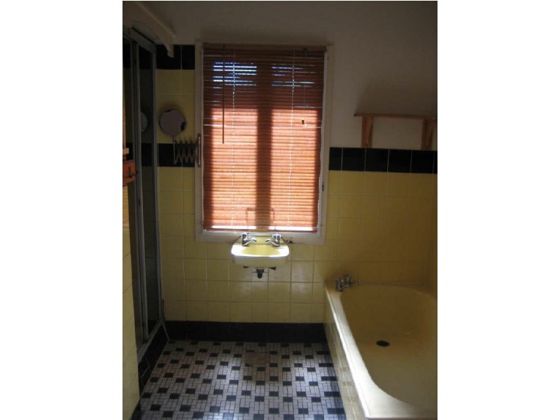 10 Donkin Street, Scarborough QLD 4020