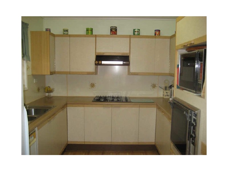 8 Cinnamon Court, Redcliffe QLD 4020