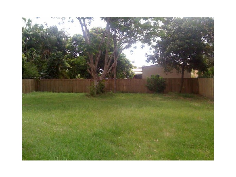 39A Central Avenue, Scarborough QLD 4020